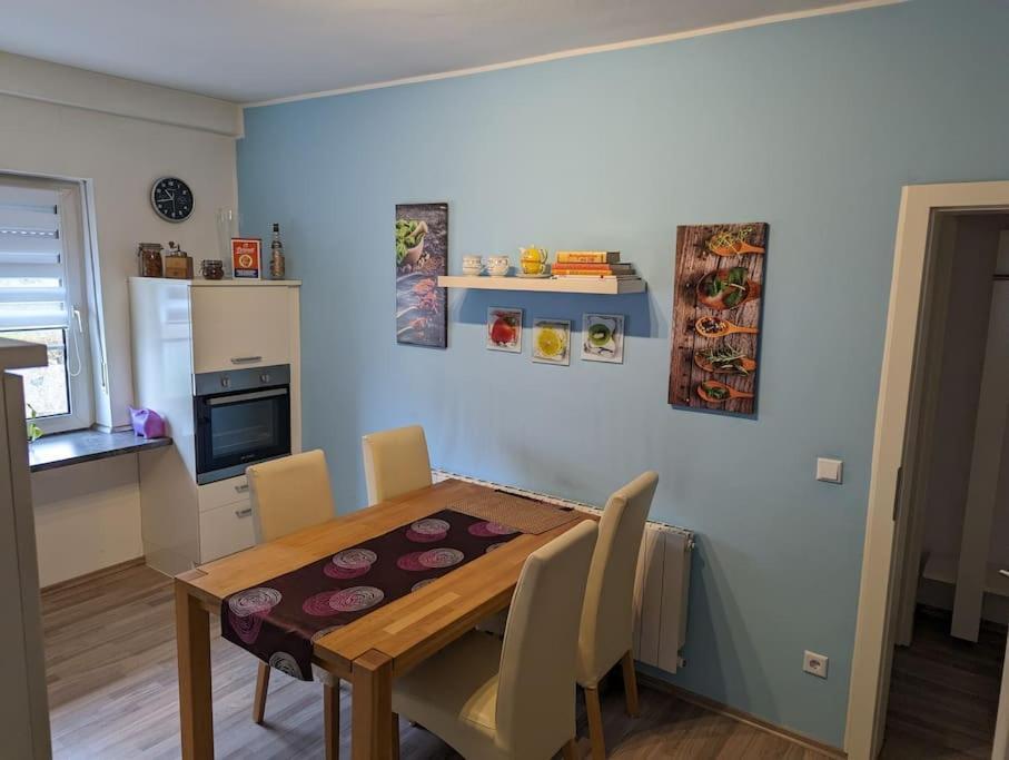 Ferienwohnung Philippi - Moselblick Mit Grosser Dachterrasse, 75 Qm, Hunde Willkommen Mehring  Kültér fotó
